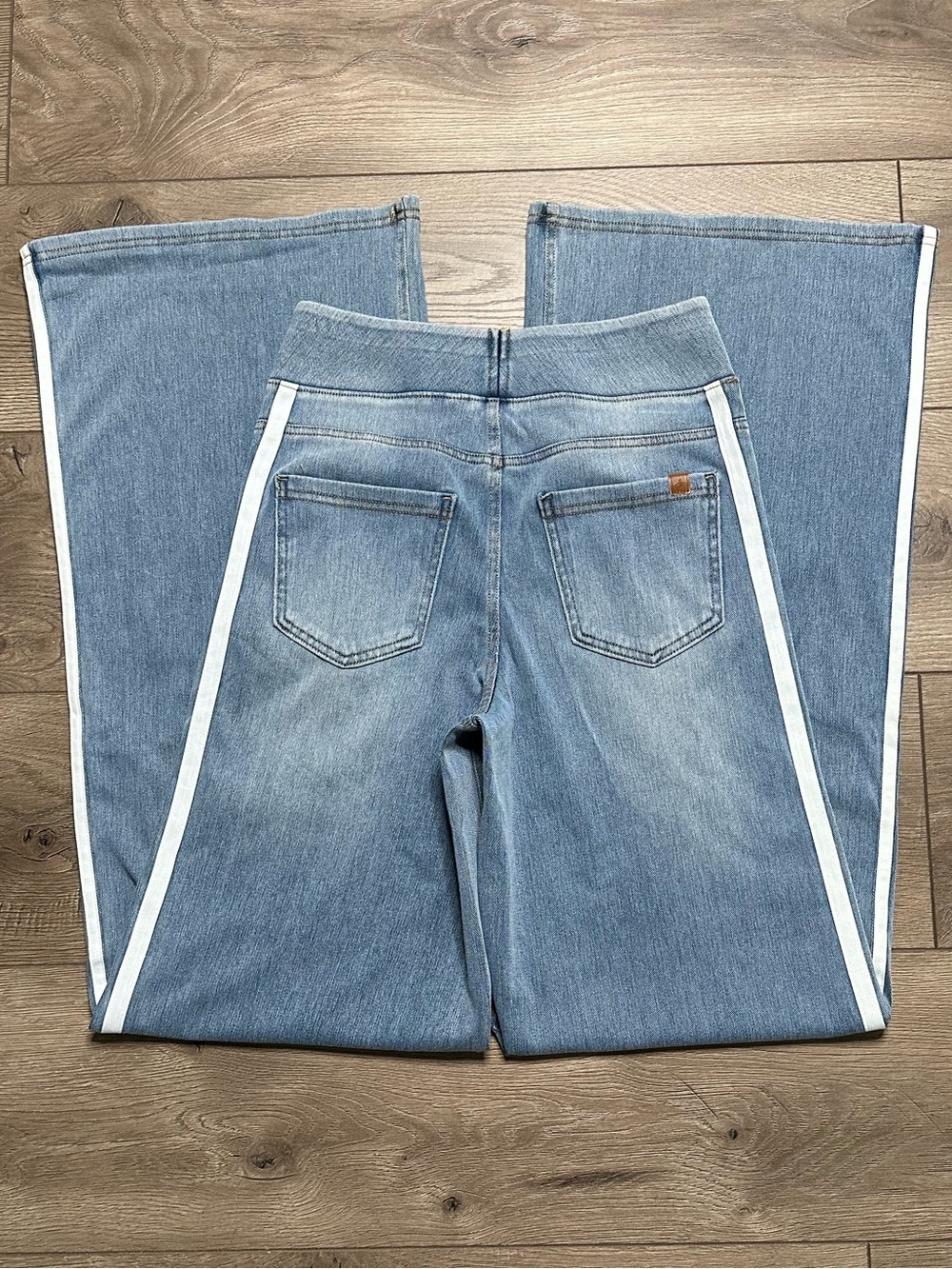Halara Flex High Waisted Stripe Wide Leg Flowy Washed Casual Jeans Blue XS Tall - Picture 6 of 14
